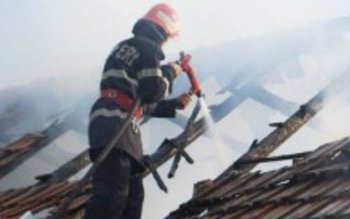 Casă distrusă de un incendiu …