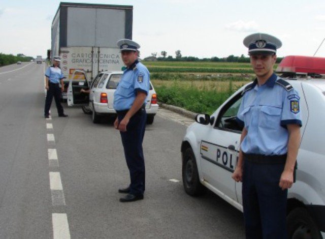 Poliţiştii botoşăneni continuă acțiunea BLOCADA, desfăşurată din dispoziţia şefului Poliţiei Române