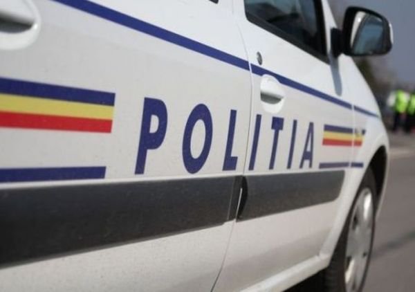 Minor de 9 ani accidentat după ce a pătruns cu o bicicletă în trafic