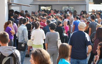 AJOFM Botoșani: Peste 500 de …