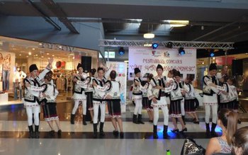 „Dansează Fetno” - un nou …