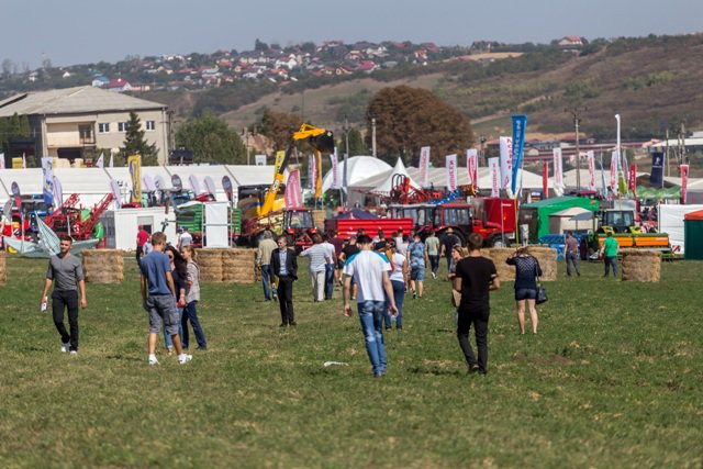 Târgul AGRALIM - cel mai amplu spectacol de tehnică agricolă și demonstrații pentru fermierii din Regiunea de Nord-Est