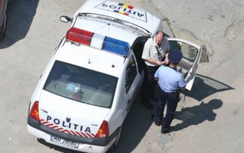Autoturism dat în urmărire internațională, …