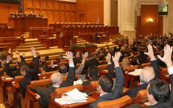 E lege! Toţi românii sunt …