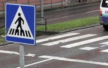 Tânără accidentată pe trecerea de …