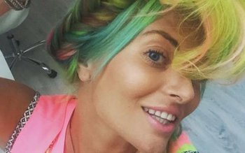 Iart-o Moldova, e beată! Delia …