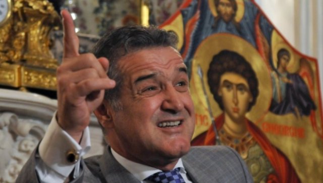 Gigi Becali se oferă să întreţină 1.000 de imigranţi: „Le pun la dispoziţie masă şi casă”