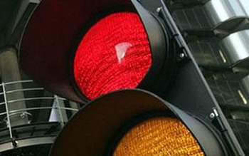 A ignorat culoarea roșie a …