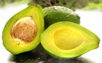 Avocado conţine o substanţă care …
