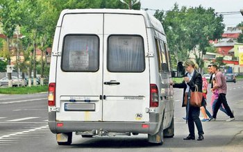 Deputații aprobă decontarea transportului profesorilor