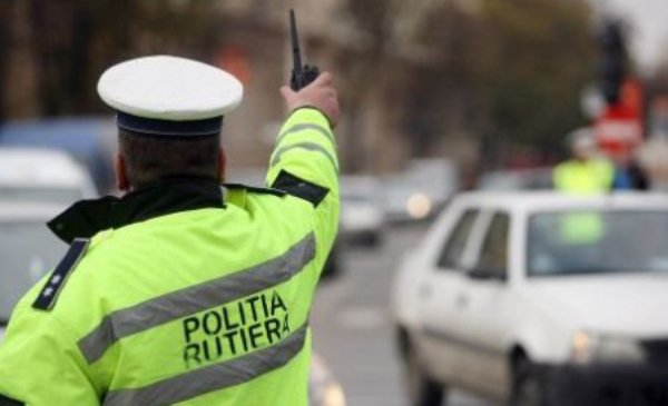 Recomandări ale polițiștilor: Atenţie la drum! Vremea se înrăutăţeşte!