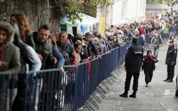 Pelerini răpuși de frig. Zeci …