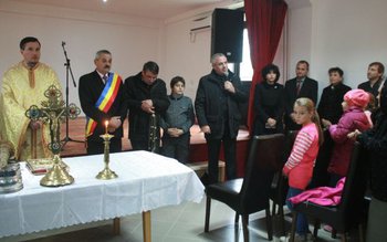 Sfințirea celor două cămine culturale …