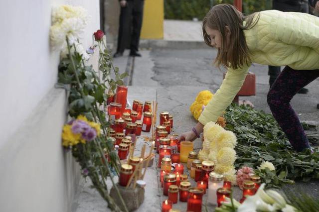 Marș în memoria victimelor din clubul Colectiv organizat la Dorohoi