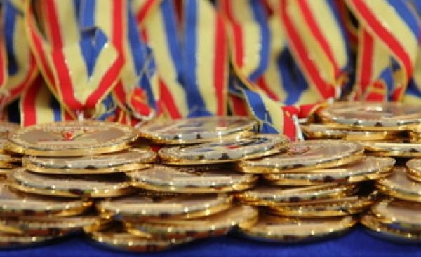 Află ce rezultate au obținut elevii Liceului cu Program Sportiv Botoșani la Campionatului Naţional de lupte libere şi greco-romane