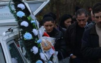 Petre Roman e în doliu. …