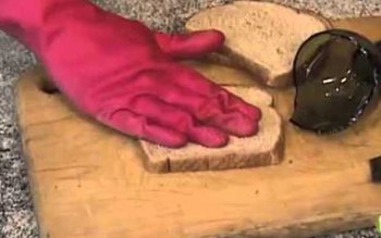 Așa aduni corect cioburile, când …