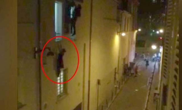 Tânăra care s-a agăţat de o balustradă pentru a scăpa de terorişti a scăpat cu viaţă. Iubitul a aflat de la televizor că e însărcinată