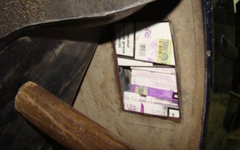 Aproximativ 14.000 de ţigări de …