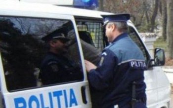 Doi tineri cercetați pentru furt …