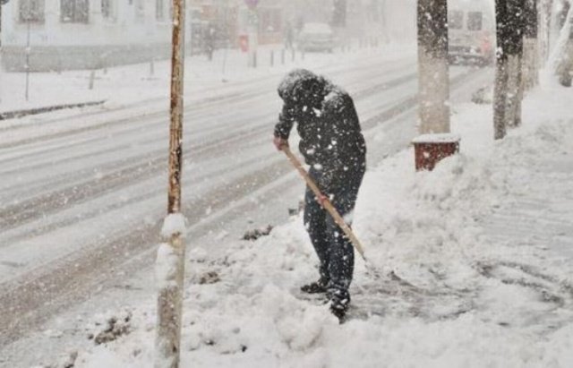 Iarna se instalează în toată ţara de săptămâna viitoare. Meteorologii vin însă cu veşti bune