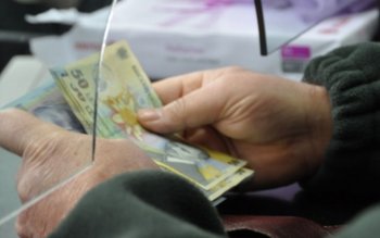 Nereguli la Casa de Pensii: …