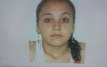 Adolescentă în vârstă de 17 …