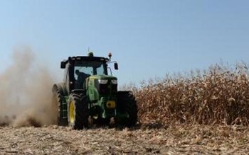 Veste bună! Se dă pământ …