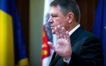 Bani mai mulți pentru Iohannis. …