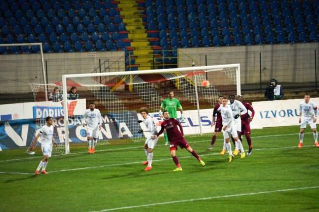 FC Botoşani - CFR Cluj 2-1. Al treilea succes consecutiv în Liga 1 pentru botoșăneni. CFR nu a mai câştigat din 1 noiembrie!