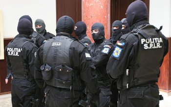 Percheziţii DNA la trei locații …