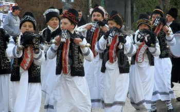 Festival de datini și obiceiuri …