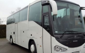 Autocar cu câteva zeci de …