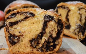 Cozonacul din supermarket, bombă cu …