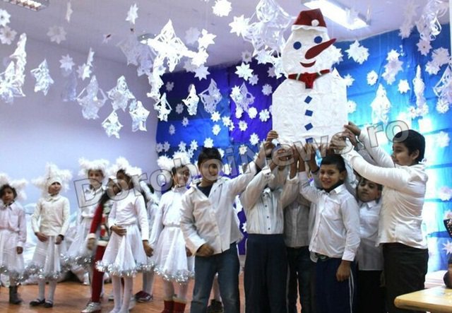 Bat clopote de Crăciun la Școala Gimnazială „Ioan Murariu”, Cristinești – Galerie FOTO