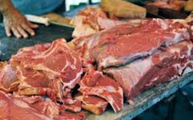 Două tone de carne, confiscate de politiști. Controale de amploare ale inspectorilor sanitar veterinari în târguri