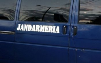Șofer de ambulanță atacat cu …
