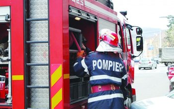 Zeci de intervenţii ale pompierilor …