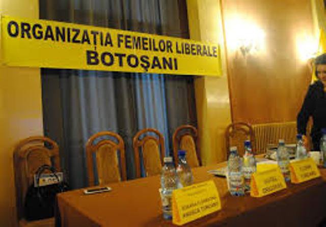 Femeile liberale militează pentru garantarea șansei de a candida atât a bărbaților cât și a femeilor