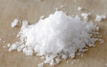 Leacuri pentru tuse: sare încălzită …