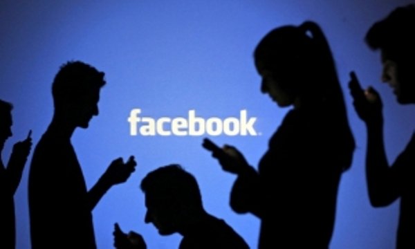 O înjurătură pe Facebook adresată unei profesoare, a costat 500 de lei părinții unui minor din Botoșani