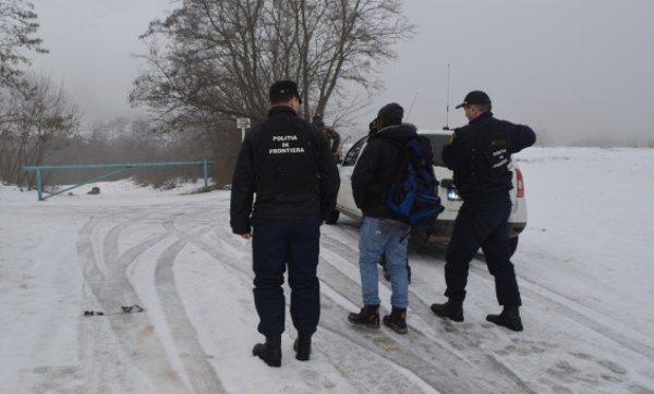 Doi Sri Lankezi opriţi la frontiera de nord - FOTO