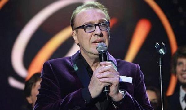 Un miracol profitabil, Gabriel Cotabiță s-a trezit din comă vorbind franceză, iar acum cântă în aceeași limbă pe bani