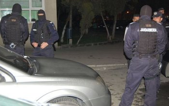 Scandal aplanat de jandarmi la …