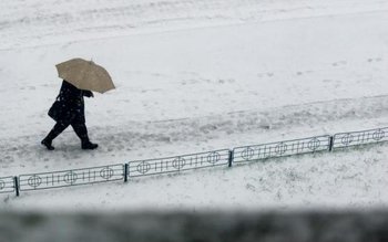 Informare meteo: Ploi și vijelii, …