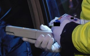 Surprins în trafic sub influenţa …