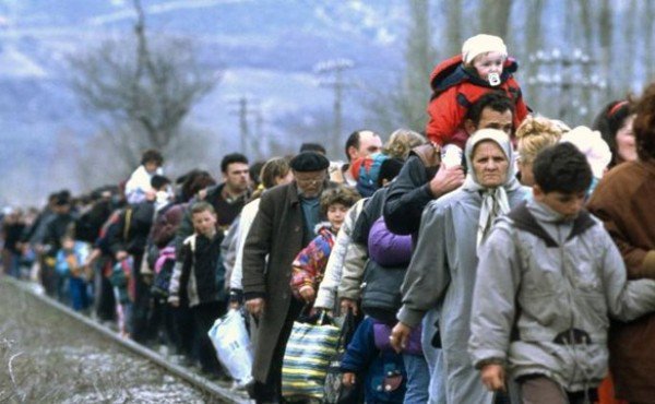 Refugiații ar trebui să lucreze din prima zi în care ajung în țară