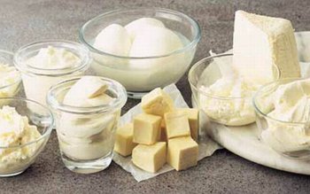 Atenţie! Brânza fără lapte a …