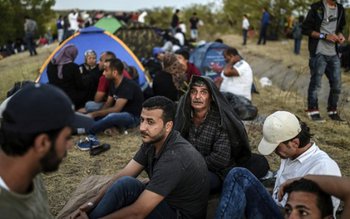 Zece sirieni suspectați de crime …