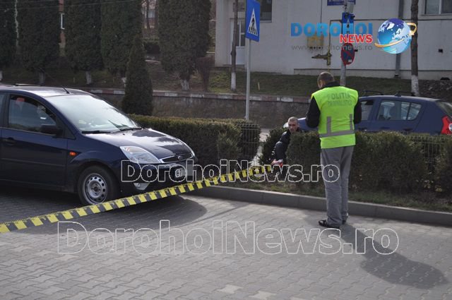 Adolescentă lovită pe o trecere de pietoni de pe Bulevardul Victoriei din Dorohoi - FOTO